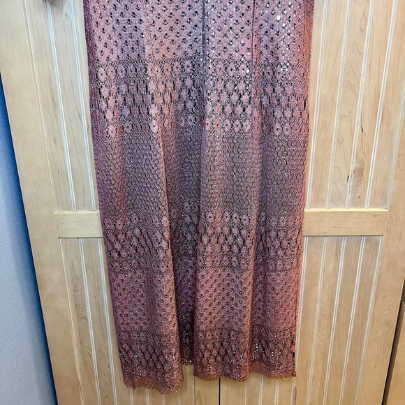 Elegant Lace Mini Dress in Mauve - Picture 16 of 16